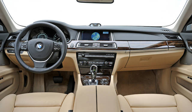 <strong>BMW 7 Series</strong>