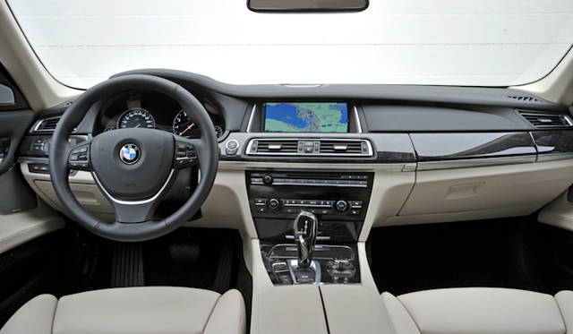 <strong>BMW 7 Series</strong>