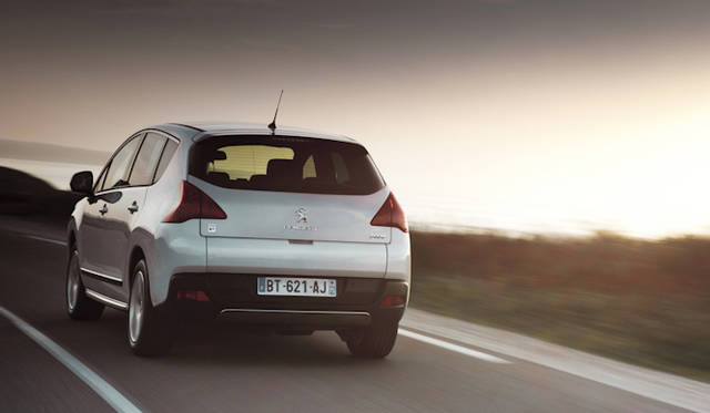 <strong>Peugeot 3008 Hybrid4</strong>