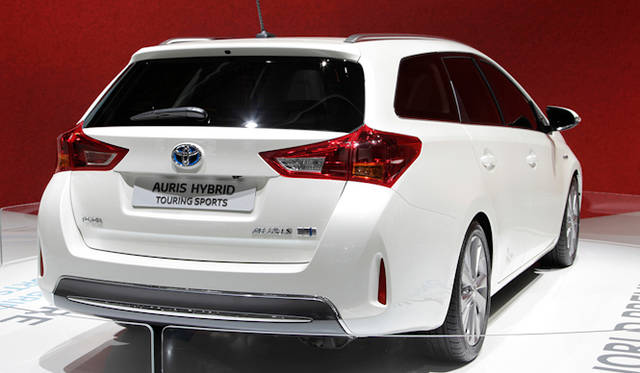 <strong>TOYOTA AURIS HYBRID TOURING SPORTS</strong>