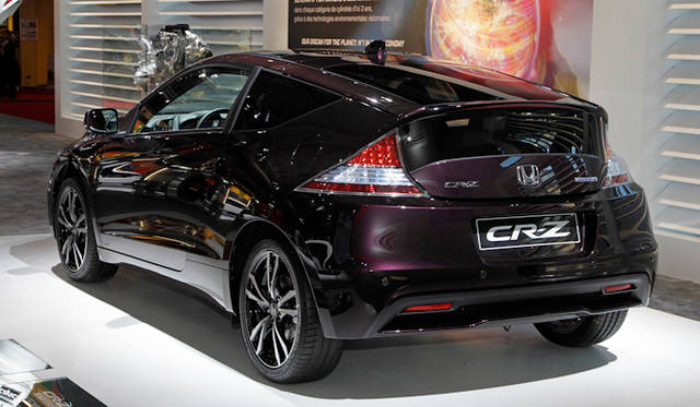 <strong>HONDA CR-Z</strong>