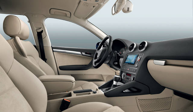 <strong>Audi A3 Sportback｜アウディ A3スポーツバック</strong>　Photographs by Audi