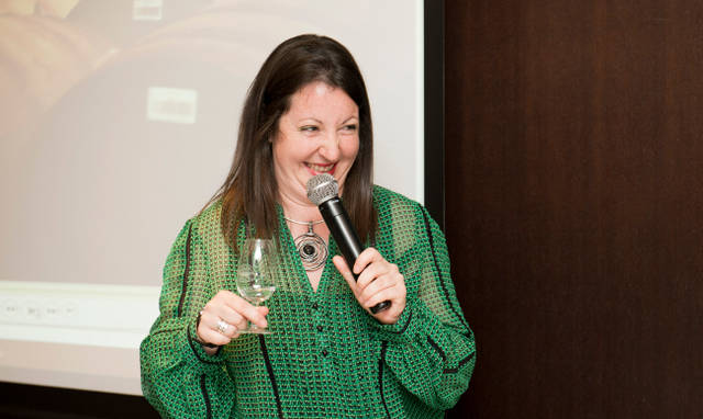 <strong>MHD Grand Malt Tasting 2012 |</strong> Georgie Crawford, Distillery Manager of Lagavulin: "When you taste, please close your eyes and fully savor the peaty, smoky flavor."