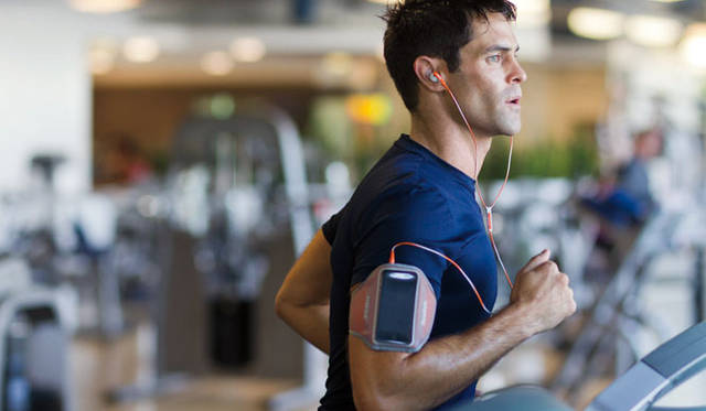 <strong>BOSE</strong> Sport Headphones for Apple Devices “Bose® SIE2i sport headphones”