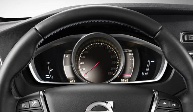 <strong>Volvo V40 Cross Country｜ボルボ V40 クロスカントリー</strong>