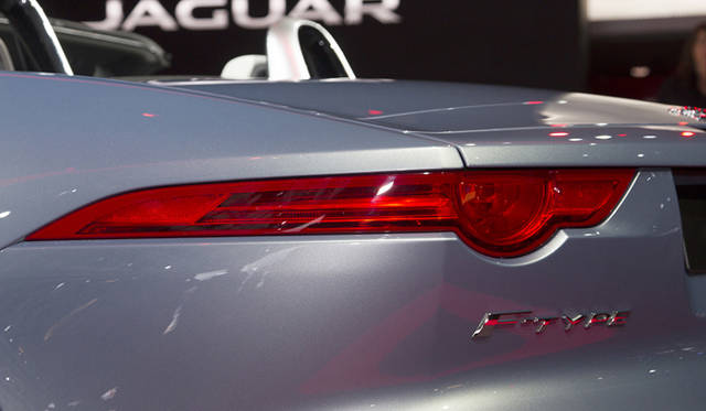 <strong>Jaguar F-Type｜ジャガー Fタイプ</strong>