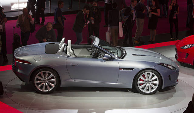 <strong>Jaguar F-Type｜ジャガー Fタイプ</strong>