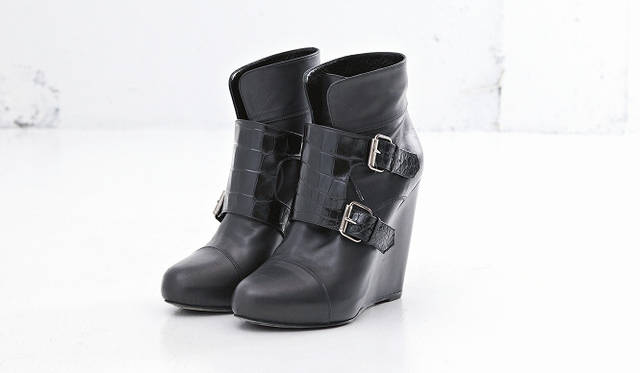 <strong>sacai｜サカイ</strong>　ブランド初のシューズコレクションが発売！　ブーツ[12.5ｃｍ]  9万1350円