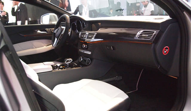 <strong>Mercedes-Benz CLS Shooting Brake｜メルセデス・ベンツ CLS シューティングブレーク</strong>