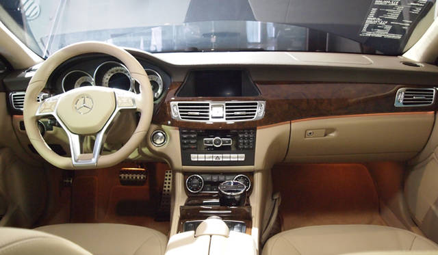 <strong>Mercedes-Benz CLS Shooting Brake｜メルセデス・ベンツ CLS シューティングブレーク</strong>