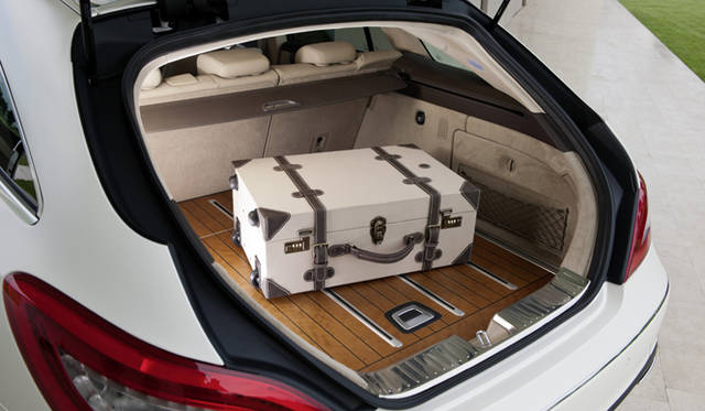 <strong>Mercedes-Benz CLS Shooting Brake｜メルセデス・ベンツ CLS シューティングブレーク</strong>