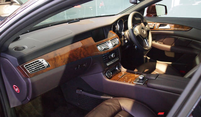 <strong>Mercedes-Benz CLS Shooting Brake｜メルセデス・ベンツ CLS シューティングブレーク</strong>
