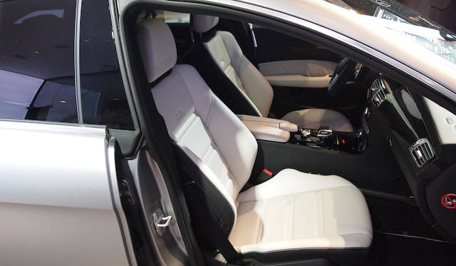 <strong>Mercedes-Benz CLS Shooting Brake｜メルセデス・ベンツ CLS シューティングブレーク</strong>