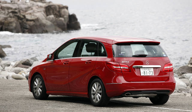 <strong>Mercedes-Benz B180 BlueEFFICIENCY｜メルセデス・ベンツ B180 ブルーエフィシェンシー</strong>