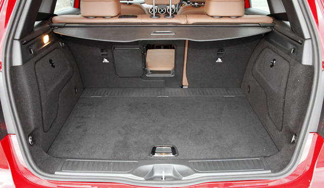 <strong>Mercedes-Benz B180 BlueEFFICIENCY｜メルセデス・ベンツ B180 ブルーエフィシェンシー</strong>