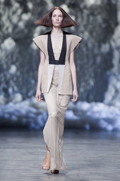 　2013年春夏コレクション