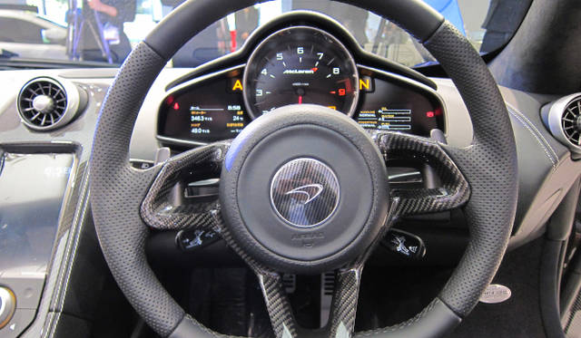 <strong>McLaren MP4-12C Spider｜マクラーレン MP4-12C スパイダー</strong>