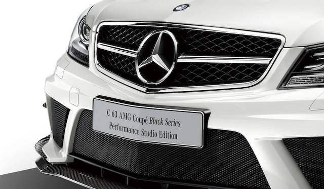 <strong>メルセデス・ベンツC63 AMGクーペ ブラックシリーズ パフォーマンススタジオ エディション｜Mercedes-Benz C63AMG Coupe Black Series Performance Studio Edition</strong>