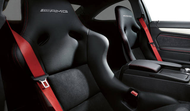 <strong>メルセデス・ベンツC63 AMGクーペ ブラックシリーズ パフォーマンススタジオ エディション｜Mercedes-Benz C63AMG Coupe Black Series Performance Studio Edition</strong>