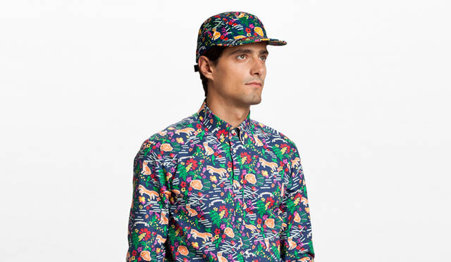 <strong>「ペルノアブサン メゾン キツネ リミテッド エディション」</strong>　CAPS ABSINTHE COLLECTION／MULTICOLOR／8610円