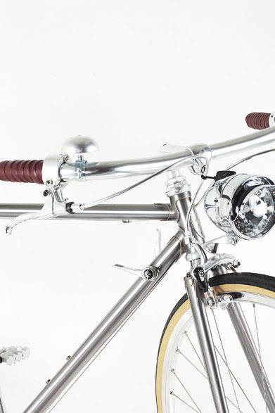 　自転車（TTYRC206 type TW）24万2349円（ザ・パーク／阪急メンズ東京）