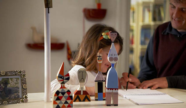 <strong>vitra｜ヴィトラ</strong>　©www.vitra.com