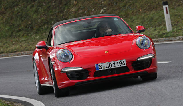 <strong>Porsche 911 Carrera 4 Cabriolet｜ポルシェ 911 カレラ4 カブリオレ</strong>