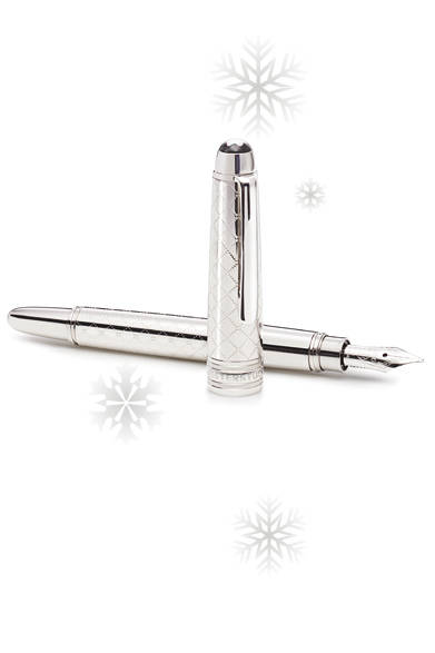 MONTBLANC｜モンブラン<br /><br />どんなシーンでもラグジュアリー感を演出してくれるモンブランの万年筆。あらたに登場した「マイスターシュテュック モーツァルト」の新作、さりげなくバッグの中に忍ばせたい。<br /><br />マイスターシュテュック モーツァルト ジュエリー コレクション プラチナプレート<br />万年筆 12万6000円<br /><br />モンブラン銀座本店<br />Tel. 03-5568-8881