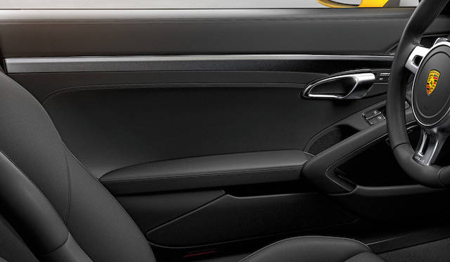 <strong>Porsche Cayman S</strong>