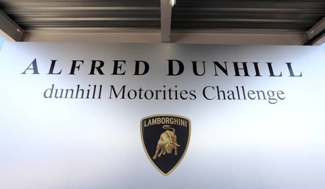 <strong>dunhill Motorities Challenge｜ダンヒル モートリティ チャレンジ</strong><br />MotoritiesとはMotoring（クルマ）とAuthorities（権威）をかけたわせた、アルフレッド・ダンヒルによる造語だ