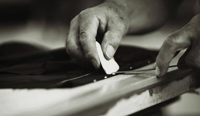 <strong>DOT・TAILOR</strong> | We are deeply committed to the revival and skill inheritance of Japan's world-class artisans.