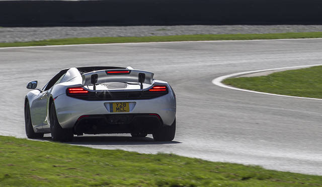 <strong>McLaren MP4-12C Spider</strong>