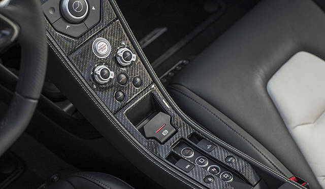<strong>McLaren MP4-12C Spider</strong>