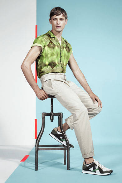 2013 Spring/Summer Collection | REVERS SHIRT ¥15,120, CAVALRY PANT ¥15,750, SLVR AR-10 (shoes) ¥16,905