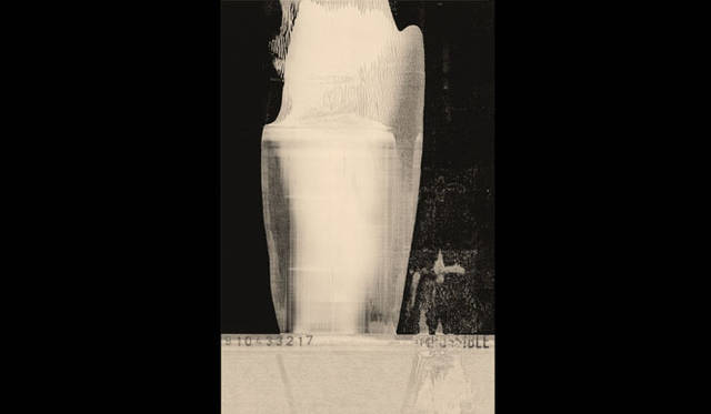 <strong>ART | Daido Moriyama's 'white and vinegar' Exhibition: Monochromatic Images on Instant Film</strong>