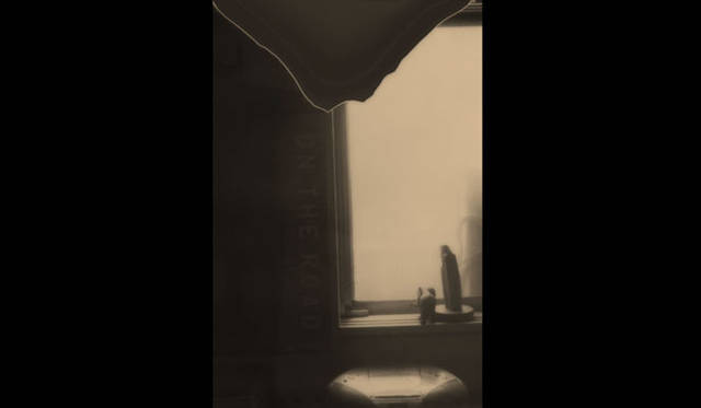 <strong>ART | Daido Moriyama's 'white and vinegar' Exhibition: Monochromatic Images on Instant Film</strong>