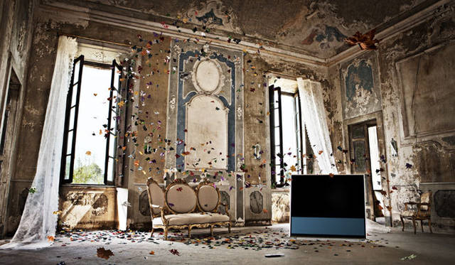 <strong>Bang & Olufsen</strong>