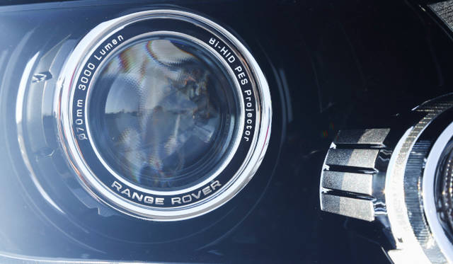 <strong>Land Rover Range Rover</strong>