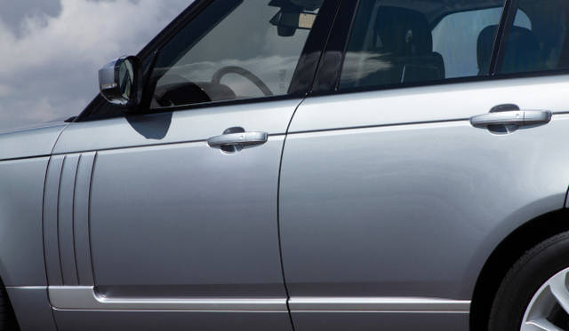 <strong>Land Rover Range Rover</strong>