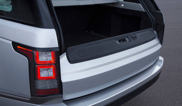 <strong>Land Rover Range Rover</strong>