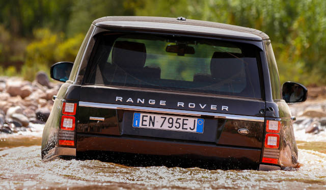 <strong>Land Rover Range Rover</strong>