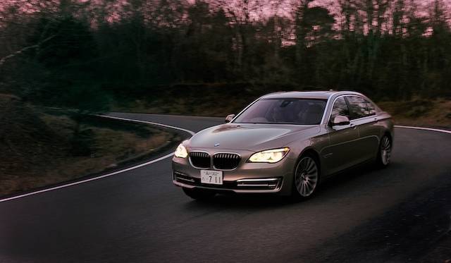 <strong>BMW ActiveHybrid 7L</strong>