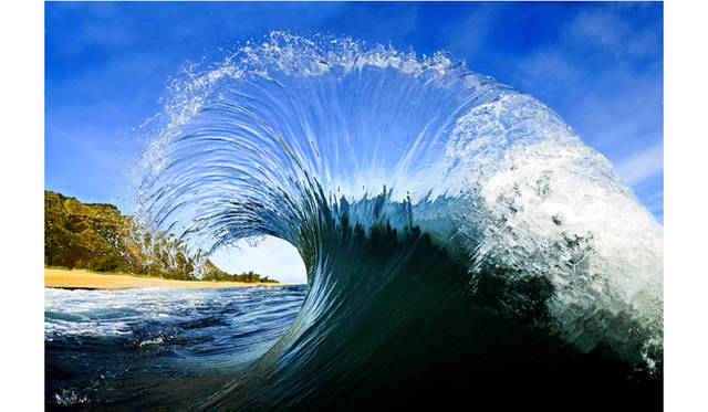 <strong>ART｜Clark Little Exhibition Captures the Beauty of Crashing Waves</strong> MOHAWK ©Clark Little