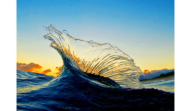 <strong>ART｜Clark Little Exhibition Captures the Beauty of Crashing Waves</strong> MARLIN ©Clark Little