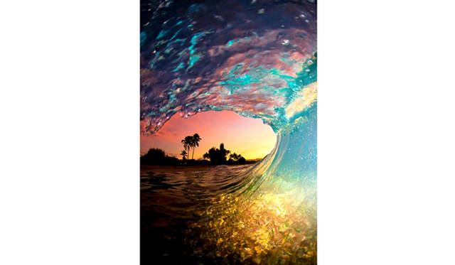 <strong>ART｜Clark Little Exhibition Captures the Beauty of Crashing Waves</strong> RAINBOW SHAVE ICE ©Clark Little