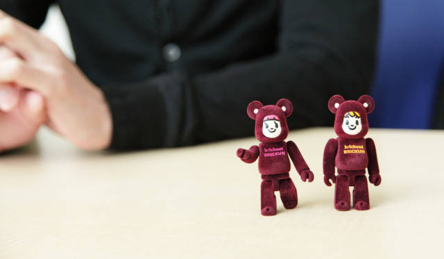 <strong>BE@RBRICK</strong> Gentle design covered in brushed material