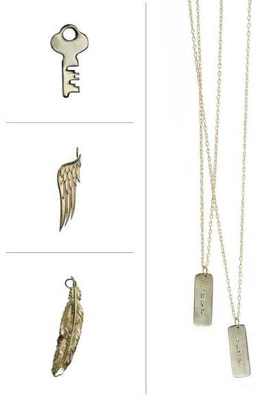 <strong>BARNEYS NEW YORK</strong> "JENNIFFER FISHER" from left (clockwise) charms ¥12,075, necklaces ¥28,350 each, charms ¥9,975 each (all Barneys Exclusive)