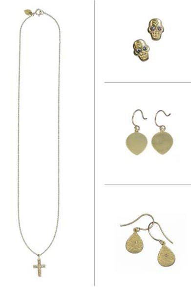 <strong>BARNEYS NEW YORK</strong> "ME&RO" from left (clockwise) necklace ¥228,900, earrings ¥190,050, ¥95,550, ¥138,600 (all Barneys Exclusive)