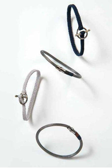 <strong>BARNEYS NEW YORK</strong> "YUVI" from top, bracelet ¥18,900, ¥28,350, ¥18,900, ¥28,350