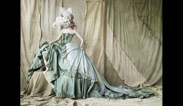 <strong>ART FILE 03｜「Mario Testino: In Your Face and British Royal Portraits」</strong>　Stella Tennant, New York, 2006  © Mario Testino 